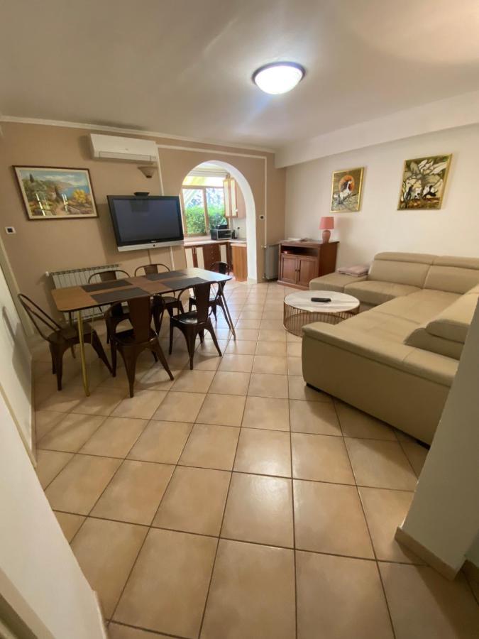 Apartments Oliva Porec Exterior photo